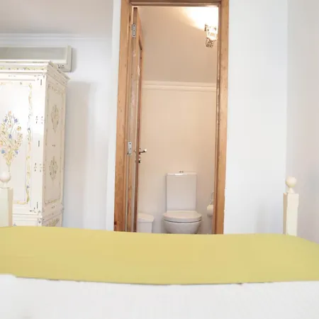 Lx Factory Guest house Lisbon