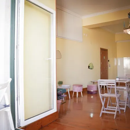 Lx Factory בית הארחה ליסבון