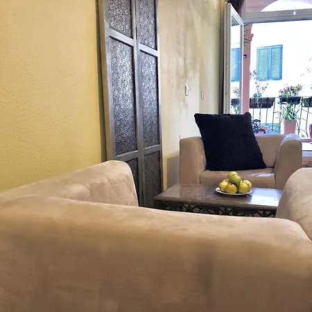 Lx Factory ליסבון