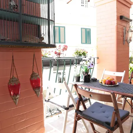 Lx Factory ליסבון